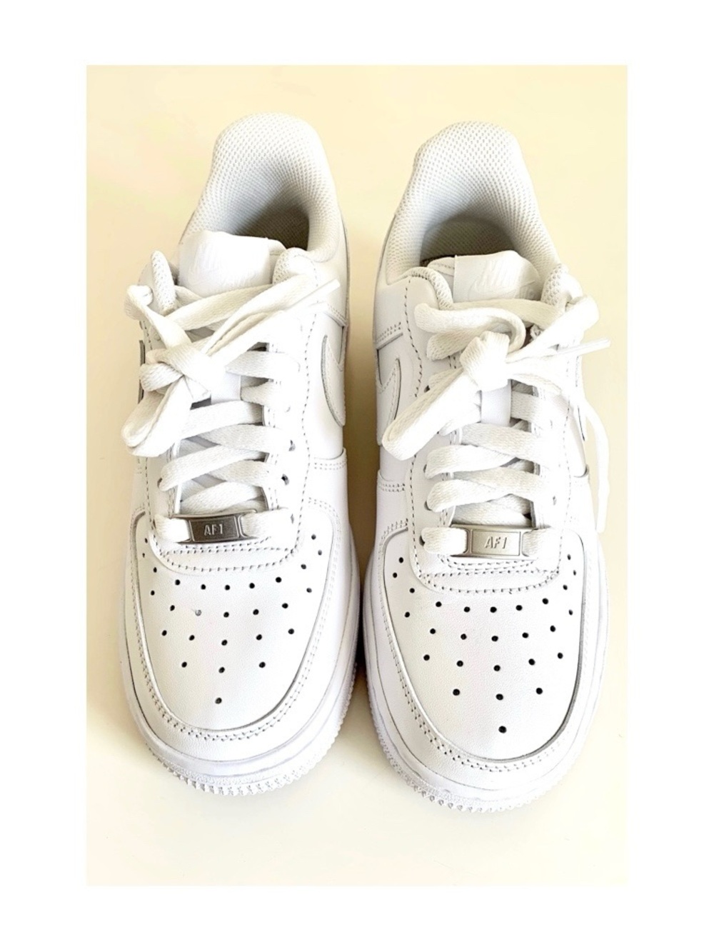 Nike Air Force 1 '07 Low White Sneakers US 6 Women’s Shoes - Picture 9 of 12